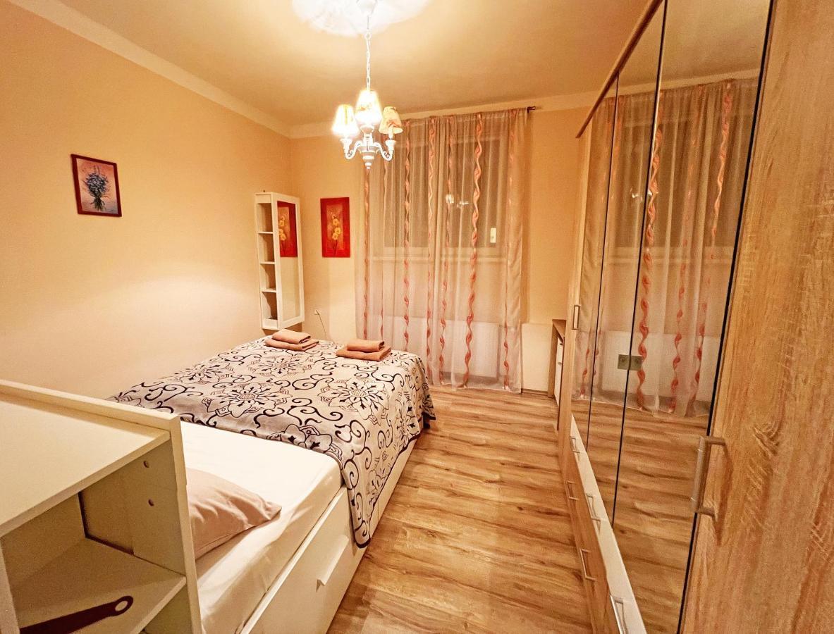 Jurincom Apartments Карловы Вары Экстерьер фото