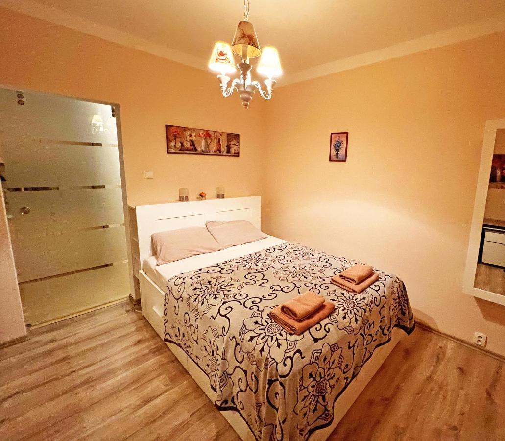 Jurincom Apartments Карловы Вары Экстерьер фото